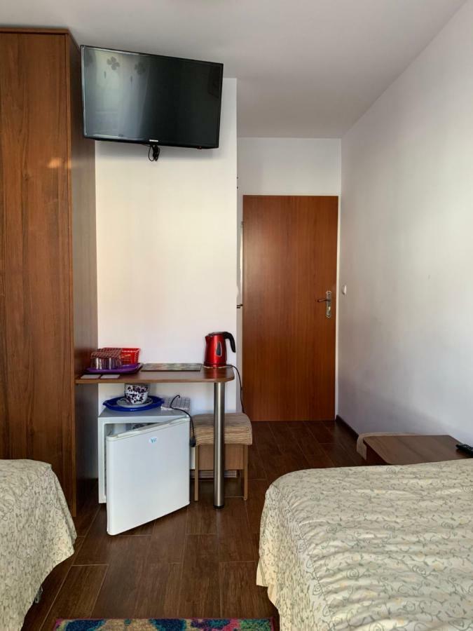 Pokoje Goscinne Matros Ustronie Morskie Exterior foto